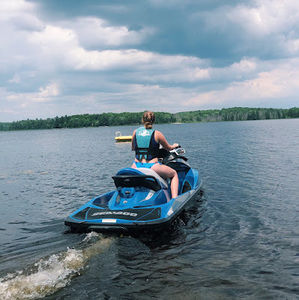 Meet your Posher, Taylor